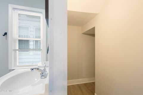 Tiny photo for 255 E Pearl Street, Toledo, OH 43608 (MLS # 10007155)