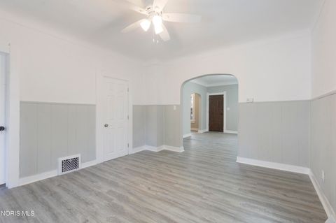 Tiny photo for 255 E Pearl Street, Toledo, OH 43608 (MLS # 10007155)