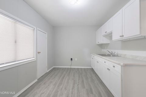 Tiny photo for 255 E Pearl Street, Toledo, OH 43608 (MLS # 10007155)