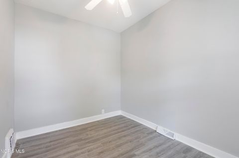 Tiny photo for 255 E Pearl Street, Toledo, OH 43608 (MLS # 10007155)