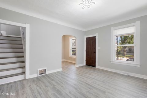 Tiny photo for 255 E Pearl Street, Toledo, OH 43608 (MLS # 10007155)