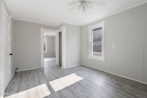 Tiny photo for 255 E Pearl Street, Toledo, OH 43608 (MLS # 10007155)