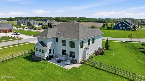 Tiny photo for 1001 Wilderness Court, Perrysburg, OH 43551 (MLS # 10008412)
