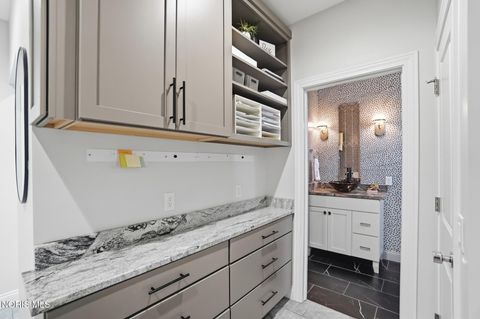 Tiny photo for 1001 Wilderness Court, Perrysburg, OH 43551 (MLS # 10008412)