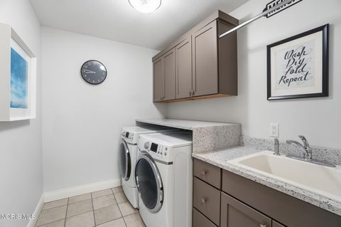 Tiny photo for 1001 Wilderness Court, Perrysburg, OH 43551 (MLS # 10008412)