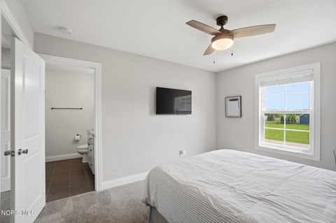 Tiny photo for 1001 Wilderness Court, Perrysburg, OH 43551 (MLS # 10008412)