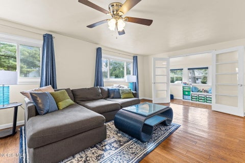 Tiny photo for 5948 Whiteford Road, Sylvania, OH 43560 (MLS # 10013898)