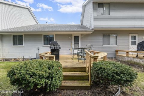 Tiny photo for 6955 Dorr Street #Ste 30, Toledo, OH 43615 (MLS # 10002922)