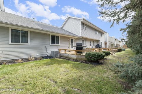 Tiny photo for 6955 Dorr Street #Ste 30, Toledo, OH 43615 (MLS # 10002922)