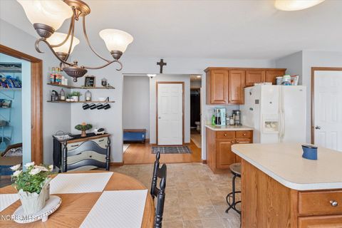 Tiny photo for 27703 Schriber Street, Walbridge, OH 43465 (MLS # 10006042)