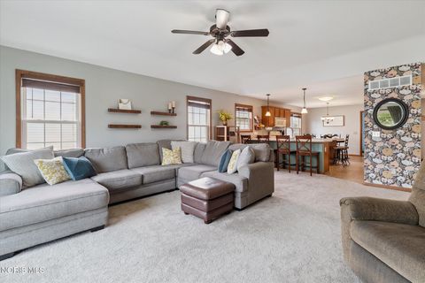 Tiny photo for 27703 Schriber Street, Walbridge, OH 43465 (MLS # 10006042)