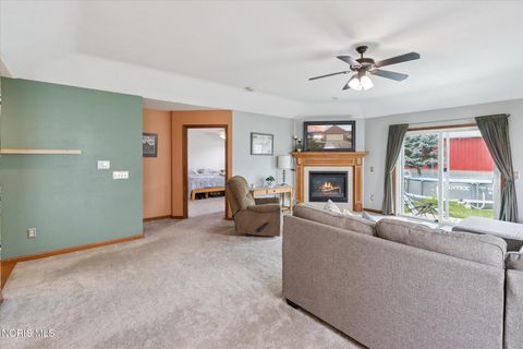 Tiny photo for 27703 Schriber Street, Walbridge, OH 43465 (MLS # 10006042)