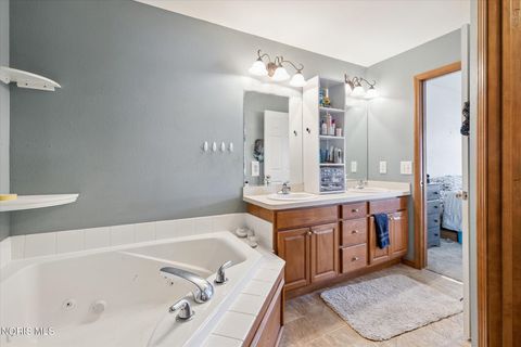 Tiny photo for 27703 Schriber Street, Walbridge, OH 43465 (MLS # 10006042)