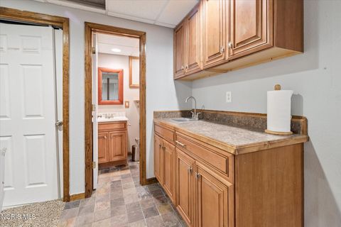 Tiny photo for 27703 Schriber Street, Walbridge, OH 43465 (MLS # 10006042)