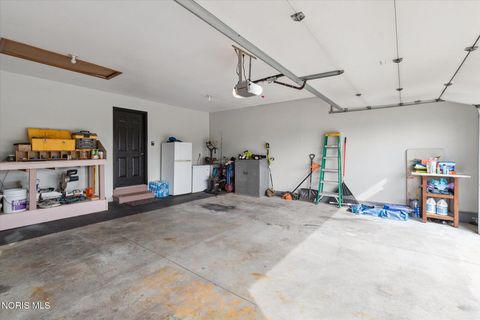 Tiny photo for 27703 Schriber Street, Walbridge, OH 43465 (MLS # 10006042)