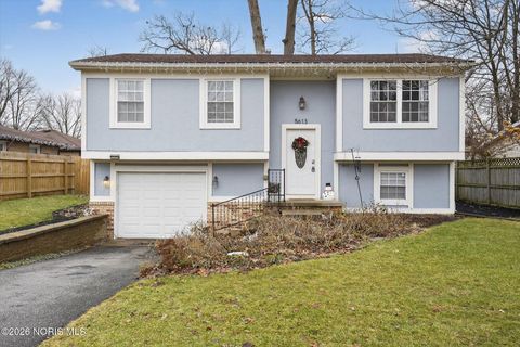 Tiny photo for 5613 Marshall Road, Sylvania, OH 43560 (MLS # 10002807)