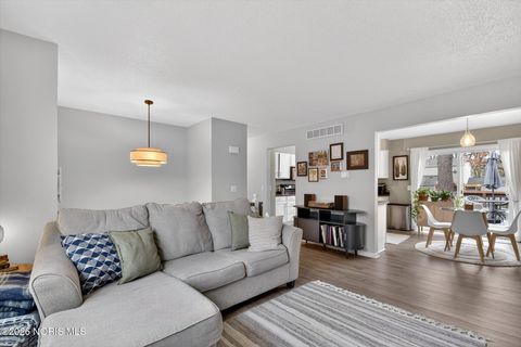 Tiny photo for 5613 Marshall Road, Sylvania, OH 43560 (MLS # 10002807)