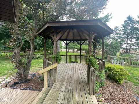 Tiny photo for 4405 D Road, Edgerton, OH 43517 (MLS # 10008033)