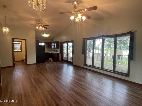 Tiny photo for 4405 D Road, Edgerton, OH 43517 (MLS # 10008033)