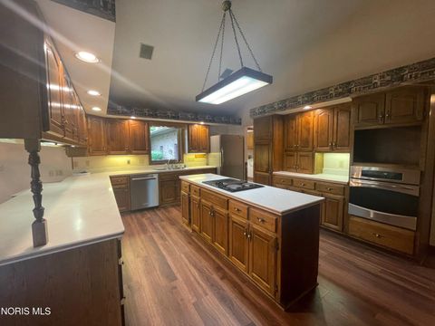 Tiny photo for 4405 D Road, Edgerton, OH 43517 (MLS # 10008033)