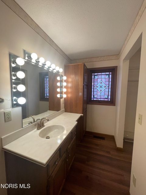 Tiny photo for 4405 D Road, Edgerton, OH 43517 (MLS # 10008033)