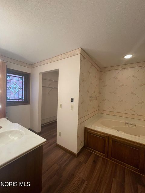 Tiny photo for 4405 D Road, Edgerton, OH 43517 (MLS # 10008033)