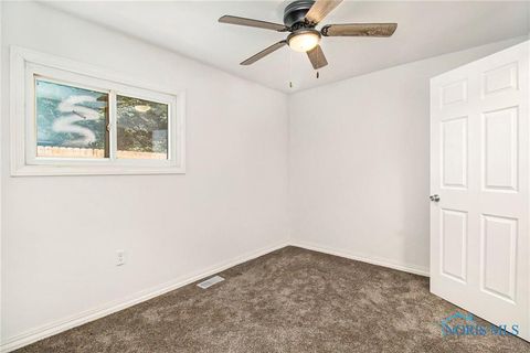Tiny photo for 7139 Springfield Drive Dr, Holland, OH 43528 (MLS # 10000242)