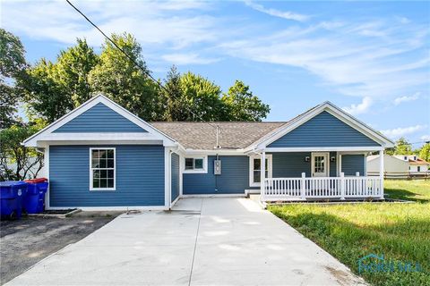 Photo of 7139 Springfield Drive Dr, Holland, OH 43528 (MLS # 10000242)