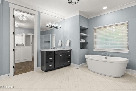 Tiny photo for 1 W Lake Road, Vermilion, OH 44089 (MLS # 10004470)