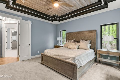 Tiny photo for 1 W Lake Road, Vermilion, OH 44089 (MLS # 10004470)