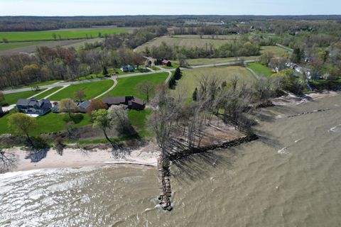 Tiny photo for 1 W Lake Road, Vermilion, OH 44089 (MLS # 10004470)