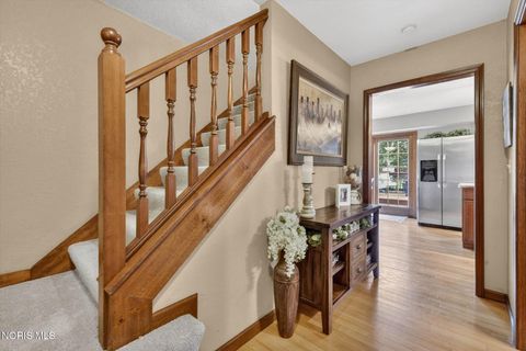 Tiny photo for 1880 Lexington Drive, Perrysburg, OH 43551 (MLS # 10007128)