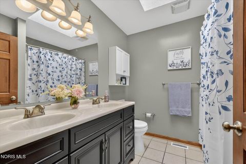 Tiny photo for 1880 Lexington Drive, Perrysburg, OH 43551 (MLS # 10007128)