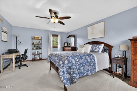 Tiny photo for 1880 Lexington Drive, Perrysburg, OH 43551 (MLS # 10007128)