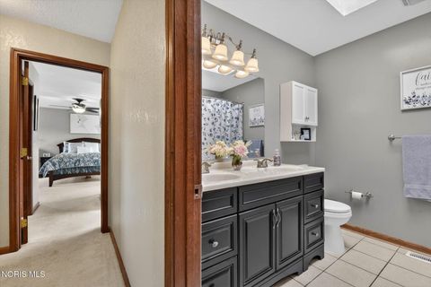 Tiny photo for 1880 Lexington Drive, Perrysburg, OH 43551 (MLS # 10007128)