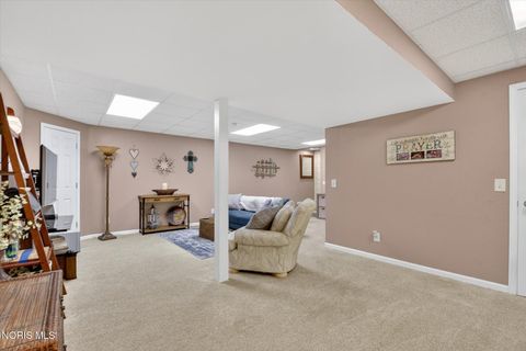 Tiny photo for 1880 Lexington Drive, Perrysburg, OH 43551 (MLS # 10007128)