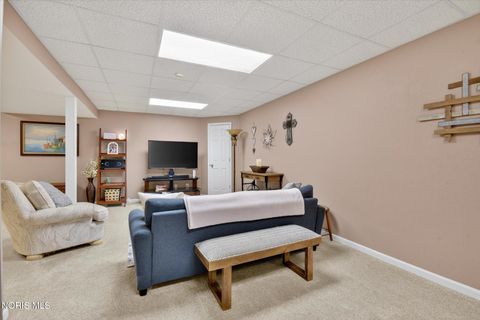 Tiny photo for 1880 Lexington Drive, Perrysburg, OH 43551 (MLS # 10007128)