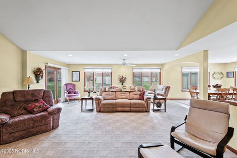 Tiny photo for 825 Bitterbrush Lane, Findlay, OH 45840 (MLS # 10002502)