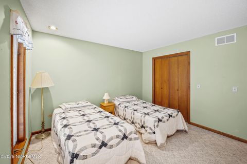 Tiny photo for 825 Bitterbrush Lane, Findlay, OH 45840 (MLS # 10002502)