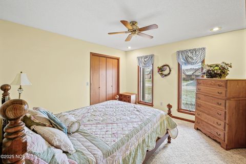 Tiny photo for 825 Bitterbrush Lane, Findlay, OH 45840 (MLS # 10002502)