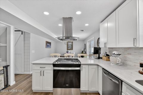 Tiny photo for 1808 S Defiance Street, Archbold, OH 43502 (MLS # 10003406)