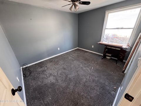 Tiny photo for 6028 Bayshore Road, Oregon, OH 43616 (MLS # 10003531)