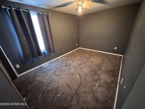 Tiny photo for 6028 Bayshore Road, Oregon, OH 43616 (MLS # 10003531)