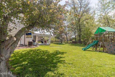 Tiny photo for 2104 Eastgate Road, Toledo, OH 43614 (MLS # 10006714)