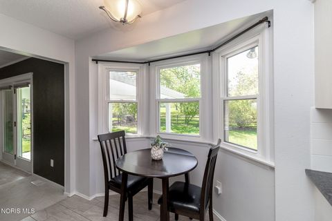 Tiny photo for 2104 Eastgate Road, Toledo, OH 43614 (MLS # 10006714)