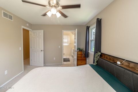 Tiny photo for 2104 Eastgate Road, Toledo, OH 43614 (MLS # 10006714)