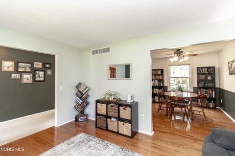 Tiny photo for 2104 Eastgate Road, Toledo, OH 43614 (MLS # 10006714)