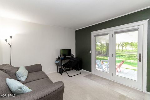 Tiny photo for 2104 Eastgate Road, Toledo, OH 43614 (MLS # 10006714)