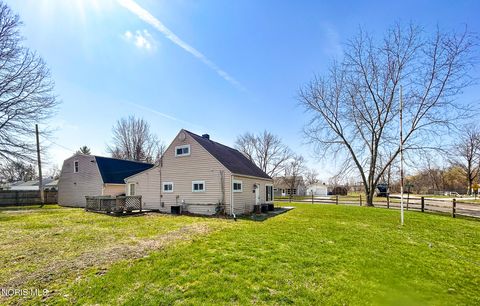 Tiny photo for 5427 Florita Drive, Toledo, OH 43615 (MLS # 10005745)