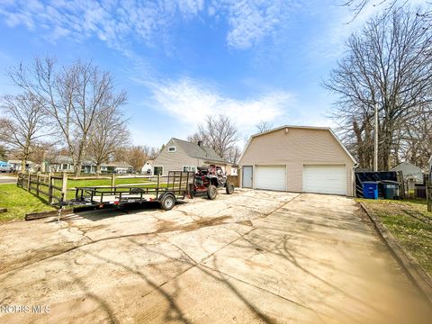Tiny photo for 5427 Florita Drive, Toledo, OH 43615 (MLS # 10005745)